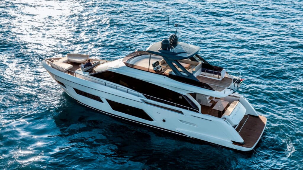 Ferretti-Yachts-670-exteriores-7