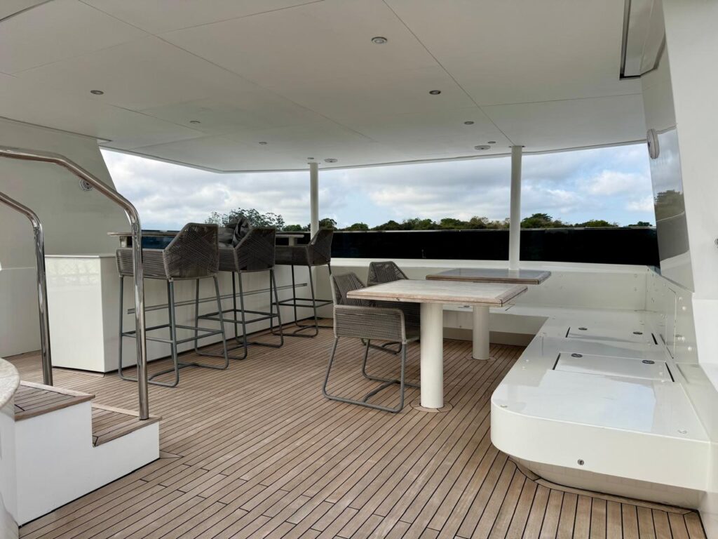 fly solarium