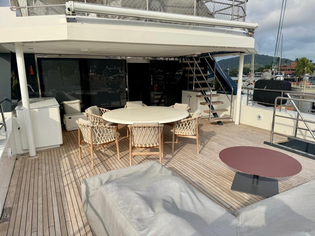 uper deck externo